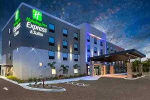 Holiday Inn Express & Suites - Ft Myers Beach-Sanibel Gateway, an IHG Hotel, Fort Myers Beach