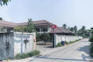 OYO 662 Malee Bunga Hotel, Chonburi