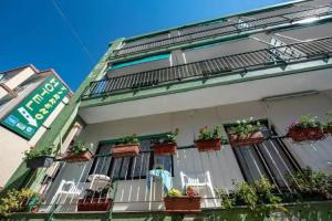 Hotel Tirreno, Celle Ligure