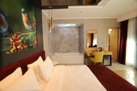 MY GARDEN SUITES - 11