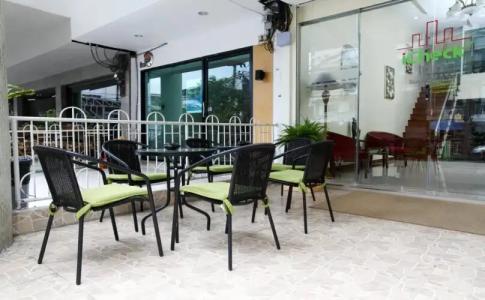 V Check inn Sukhumvit 22 - 22