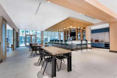 TRYP by Wyndham Orlando - 13