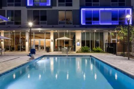 TRYP by Wyndham Orlando - 15