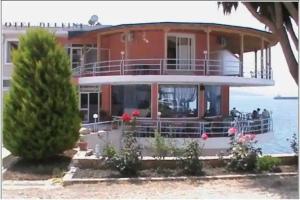 Hotel Delfini, Sarande