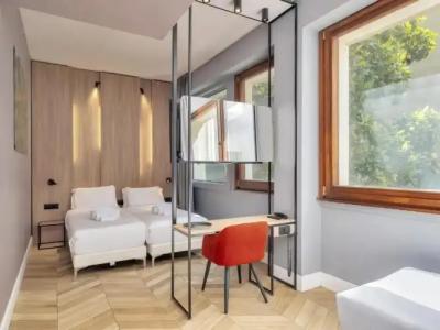 B&B Milano City Center Duomo - 42