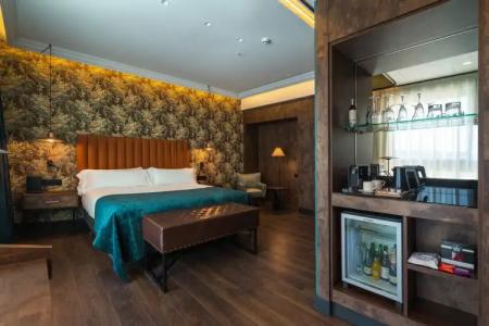 Catalonia Donosti - 5