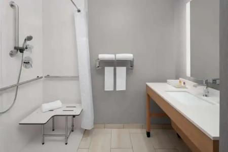 Hyatt Place Atlanta/Perimeter Center - 9