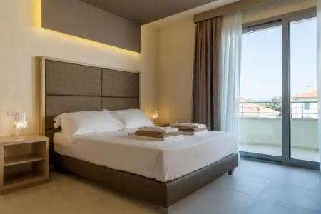 Palace Lido & Suites - 42