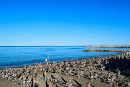 Palace Lido & Suites - 7