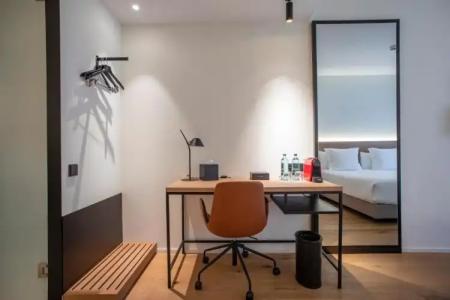 Paxton Barcelona - 125