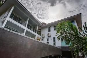 L'Eden hotel Phuket, Phuket Town