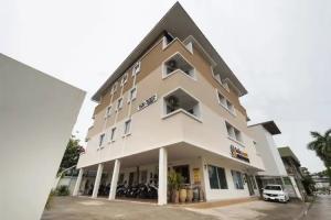 OYO 1069 Baan Nong Moo Apartment, Rayong