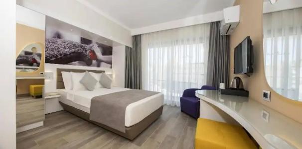 Lalila Blue Suites - 37