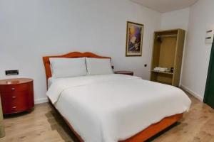 Asi Rooftop Hotel, Sarande