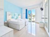 Triple room with balcony