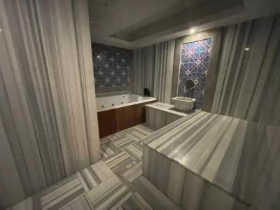 LE LUXE Suites & Spa - 41