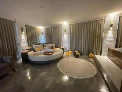 LE LUXE Suites & Spa - 18