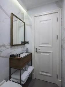 Azzap Galata - 65
