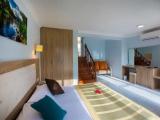 3-room Family Club room with garden view