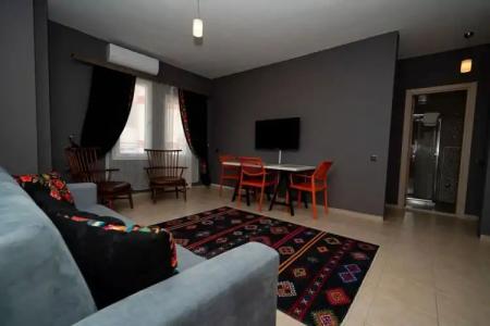 ESQUIRES and LOUNGES - 70