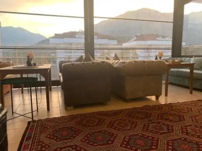 ESQUIRES and LOUNGES - 34