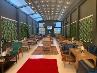 ESQUIRES and LOUNGES - 27