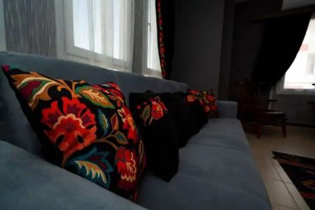 ESQUIRES and LOUNGES - 51