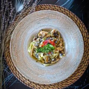 ESQUIRES and LOUNGES - 12