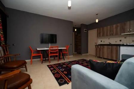 ESQUIRES and LOUNGES - 53