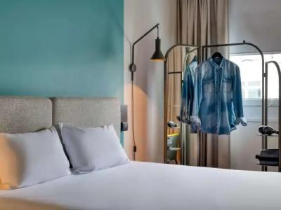 Ruby Luna Dusseldorf - 28