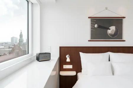 Ruby Luna Dusseldorf - 17