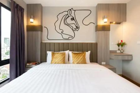 Horsehill Sriracha - 6