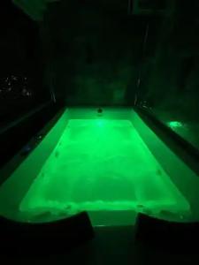 Class Bosphorus With Jacuzzi - 13