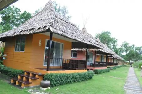 Phayam Cottage Resort - 1