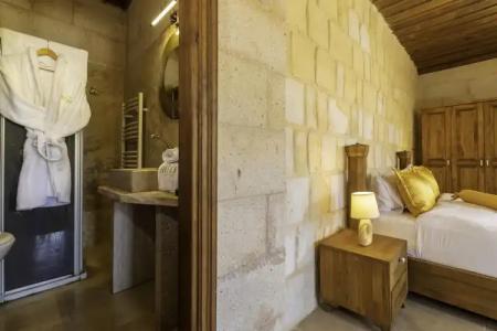 Helen Cave Suites - 39