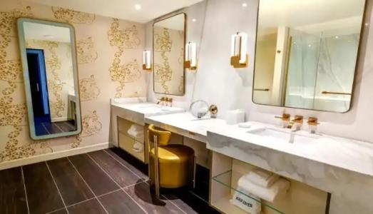 Circa Resort & Casino - Adults Only - 79