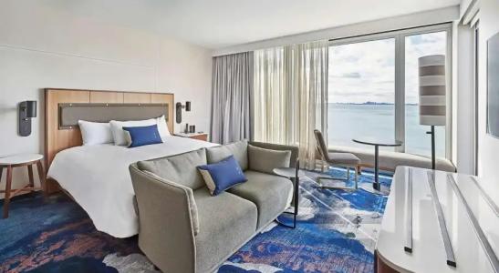 Sable At Navy Pier Chicago, Curio Collection By Hilton - 48