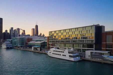 Sable At Navy Pier Chicago, Curio Collection By Hilton - 9