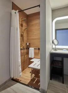 Sable At Navy Pier Chicago, Curio Collection By Hilton - 63