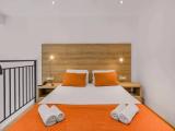 Standard room with mountain view