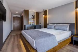 Adora Calma Beach Hotel Adults Only, Kizilot