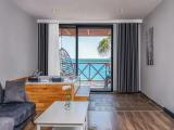 Romantic with Jacuzzi Double room with sea view