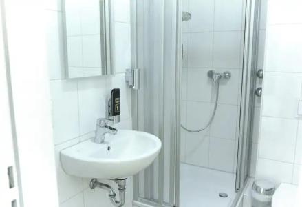 bestprice Aachen Hauptbahnhof - 6