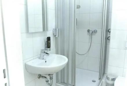 bestprice Aachen Hauptbahnhof - 22