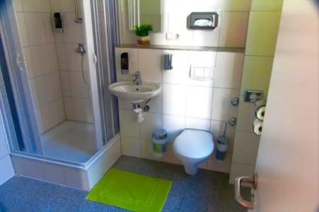 bestprice Aachen Hauptbahnhof - 16