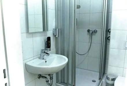 bestprice Aachen Hauptbahnhof - 17