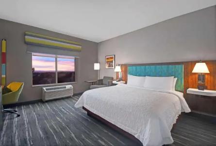 Hampton Inn Las Vegas Strip South, NV 89123 - 4