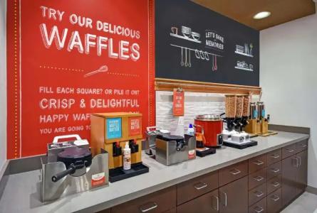 Hampton Inn Las Vegas Strip South, NV 89123 - 33