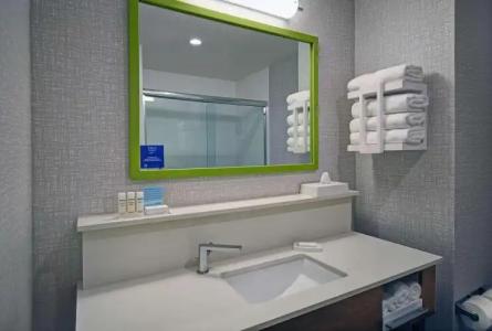 Hampton Inn Las Vegas Strip South, NV 89123 - 9