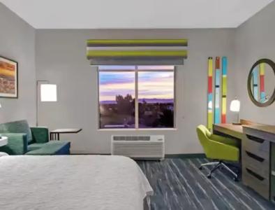 Hampton Inn Las Vegas Strip South, NV 89123 - 37